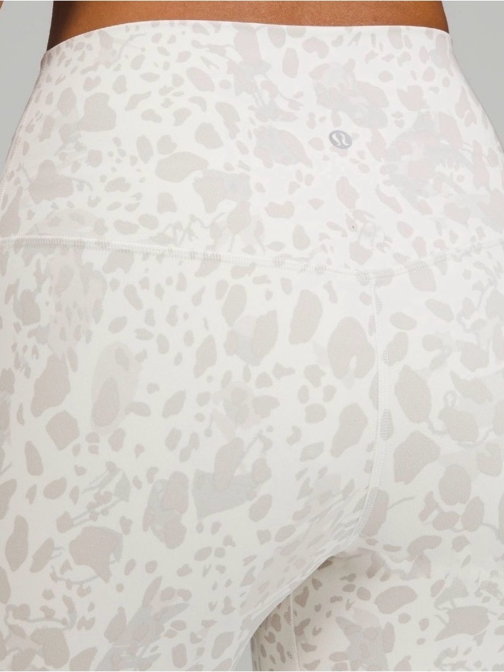 Lululemon Align 25” Cheetah Camo Antique White Sz 10 Yoga Pilates Athleisure - Picture 2 of 7